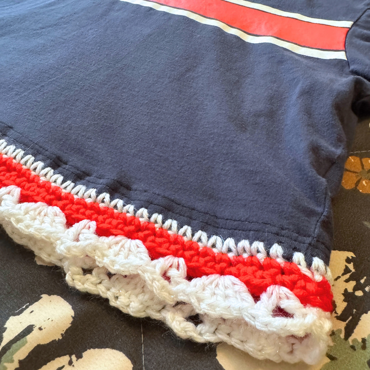 Red Stripe Crochet-Detailed Shirt (L)